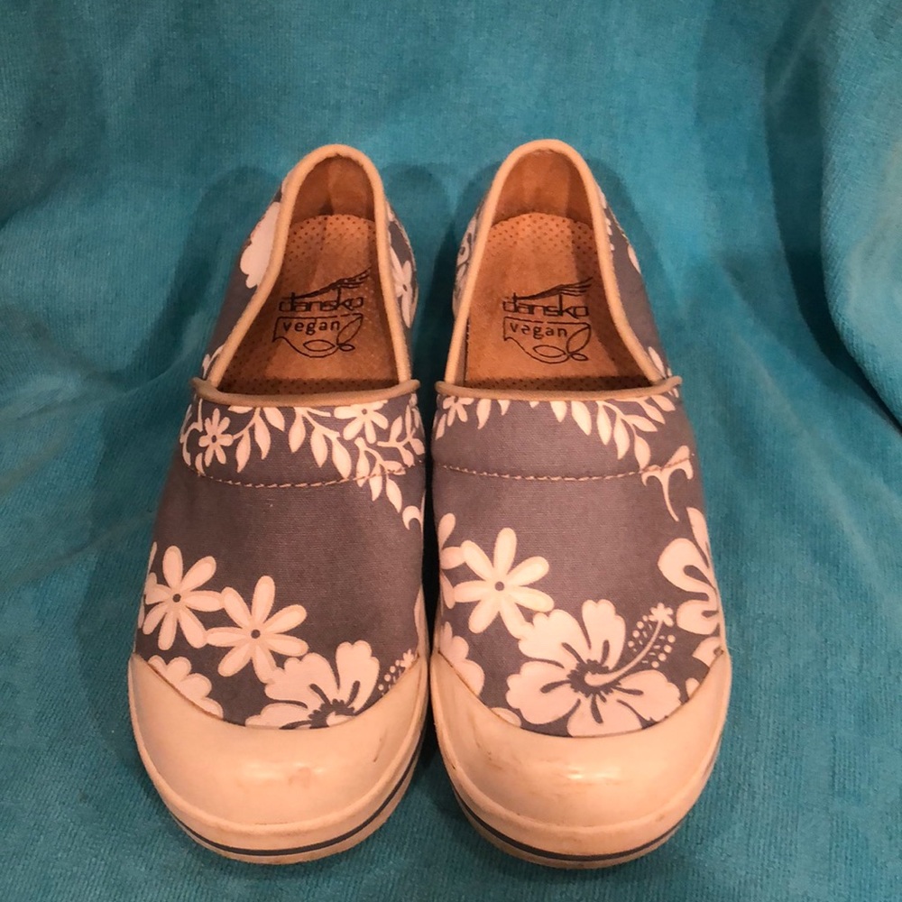 Dansko clogs size 36.